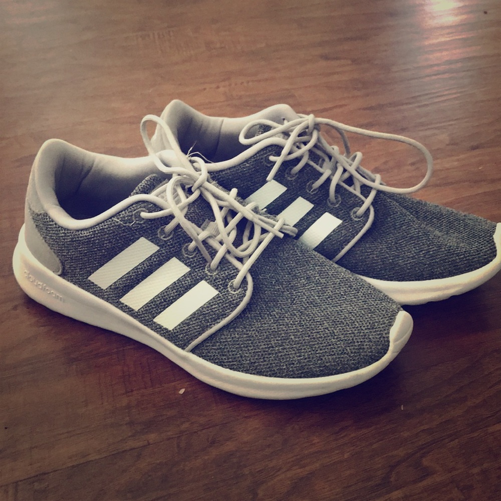 Adidas tennis shoes
